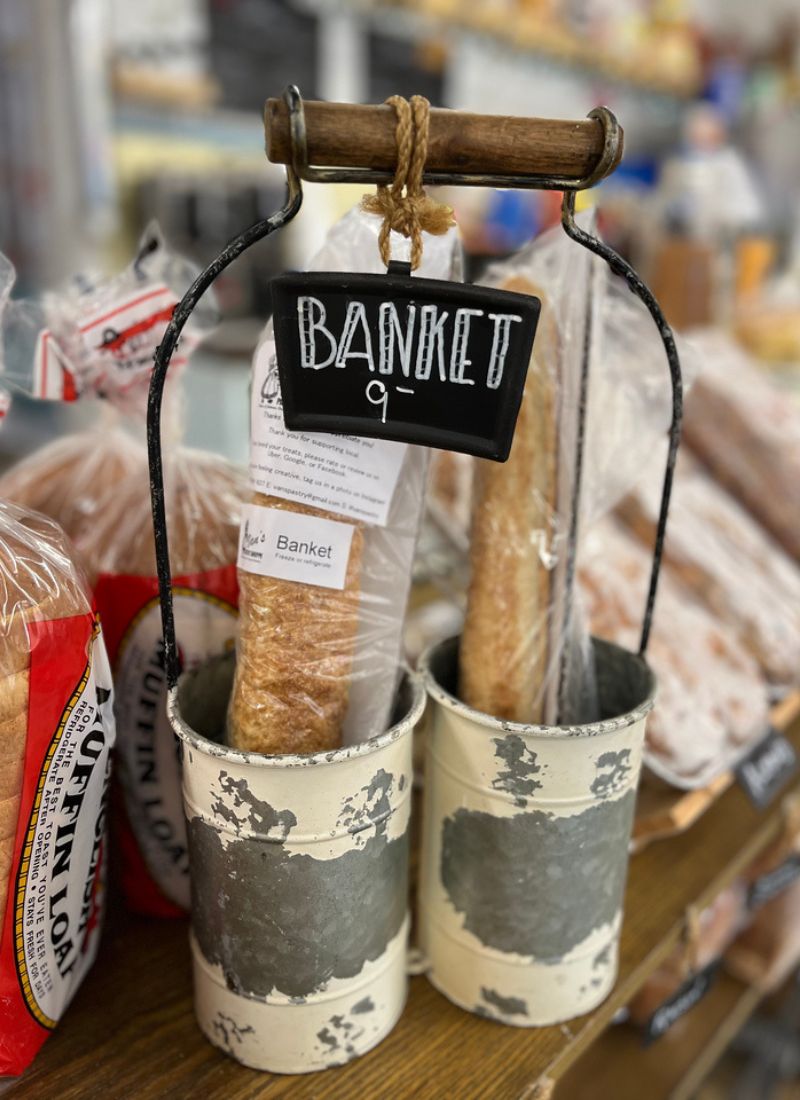Van's Pastry Shoppe Dutch Banket