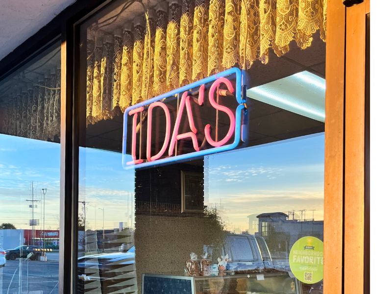 Ida's Pastry Shoppe Window Sign