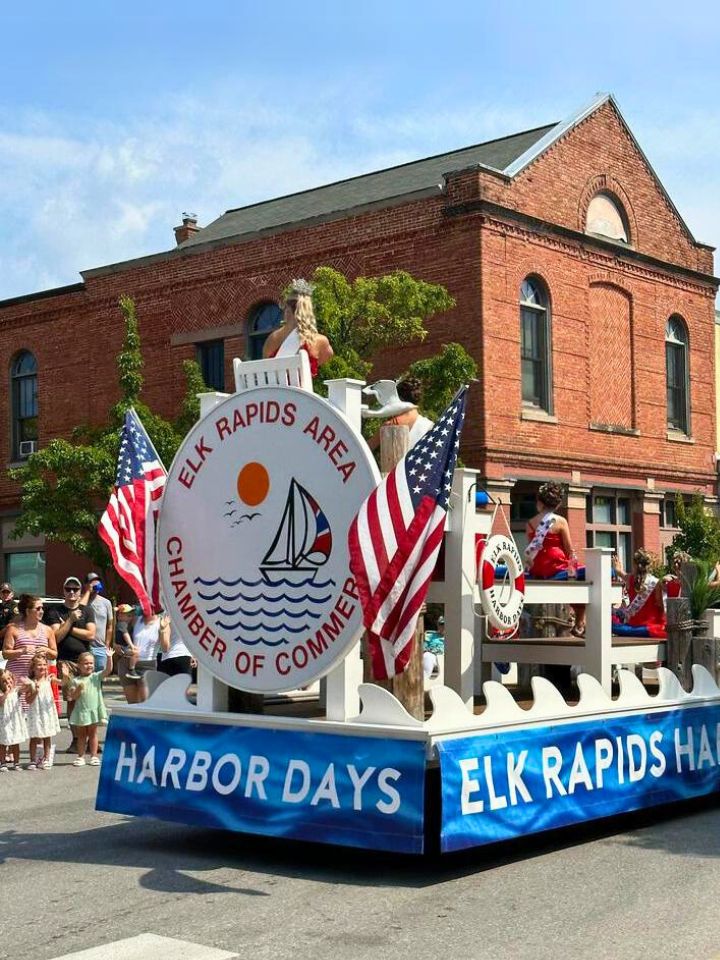 Elk Rapids Harbor Day Parade