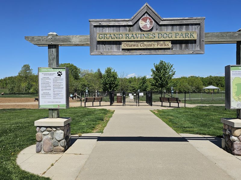 grand ravines dog park entrance