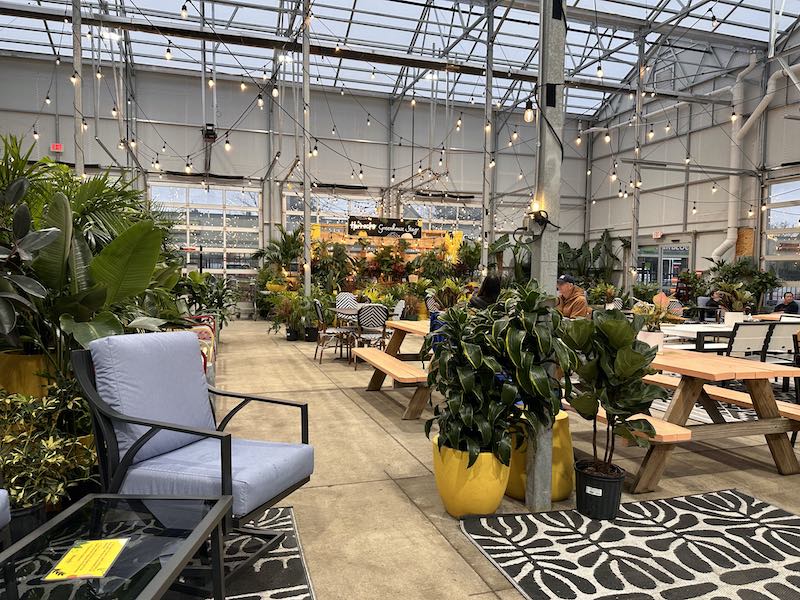 Horrock Market Garden with music