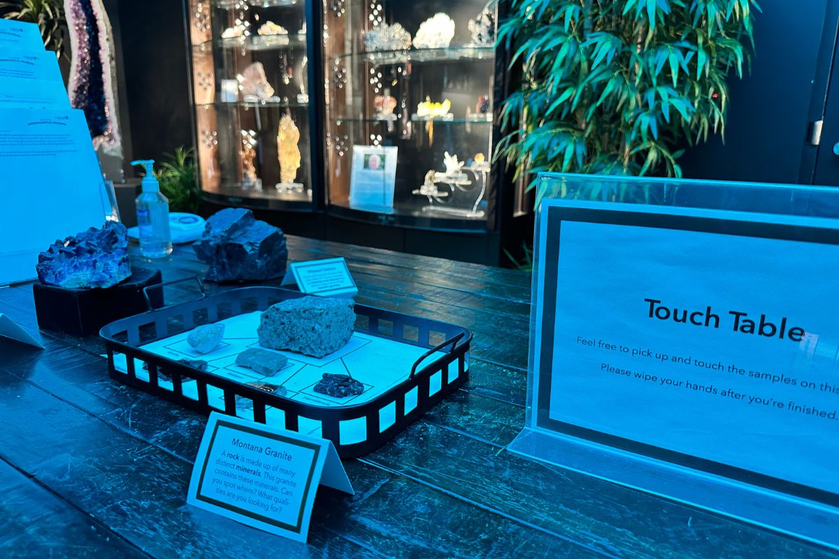 touch table Bruce Dice Mineralogical Museum (Calvin University Grand Rapids)