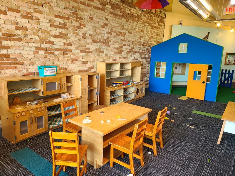 Grand Rapids childrens museum playhouse kitchen Rudd