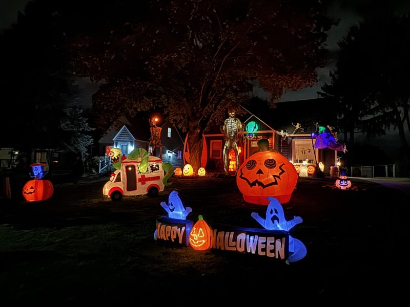 Dusty’s Halloween House! Image