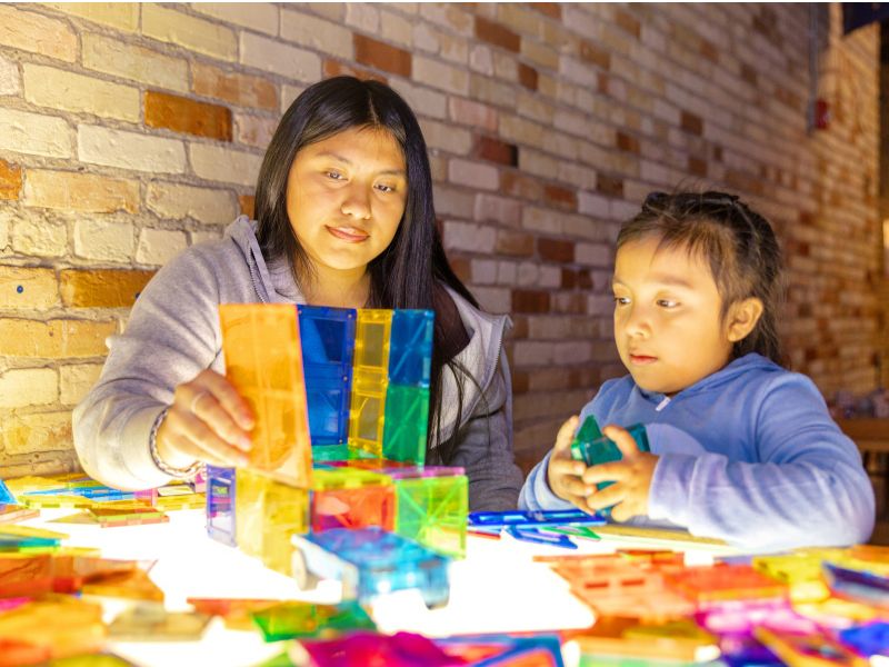 Grand Rapids Childrens Museum mother and daughter at magna tiles