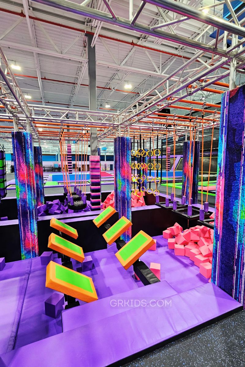 Soar N Bounce Toddler Jump Zone Ninja Warrior