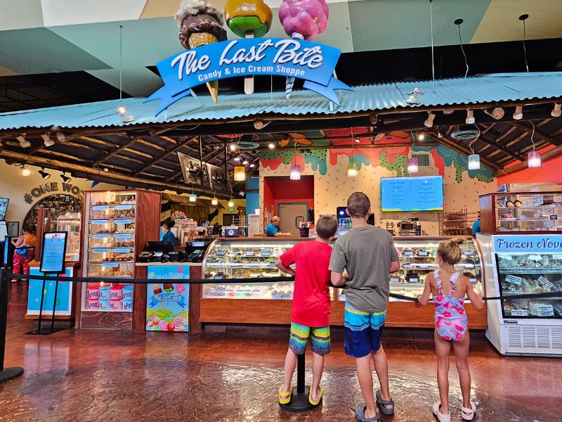 One of the indoor concession areas at Kalahari waterpark