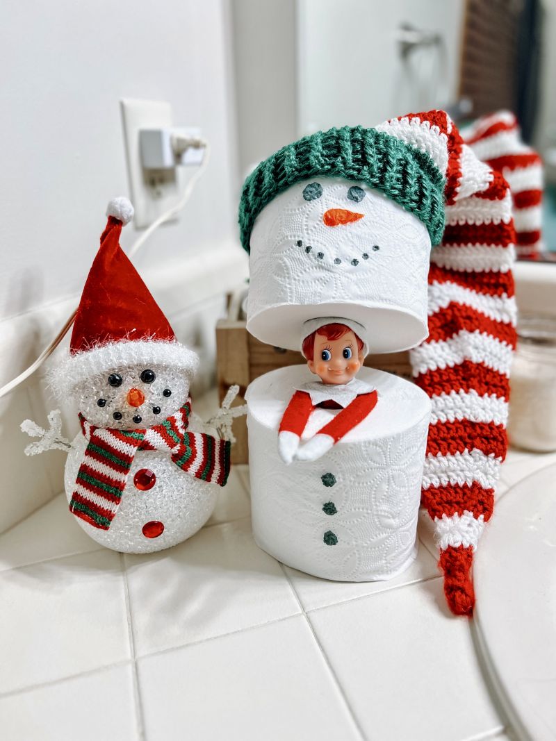 easy elf on the shelf ideas elf in snowman toilet paper rolls vertical knopf