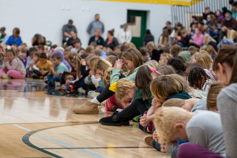 Grandville Calvin Christian kids Praying