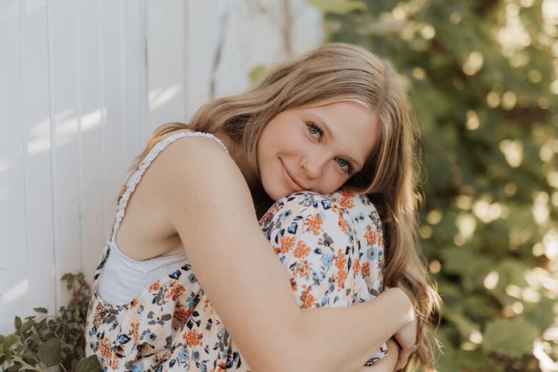 Senior Pics Girl By Fence Eastmanville Farm Tidd