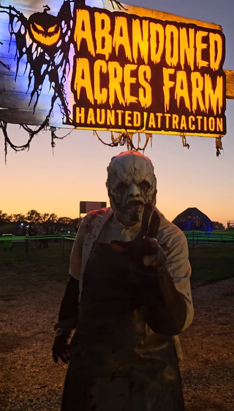 haunted houses in west michigan : abandoned acres haunted corn maze grand rapids