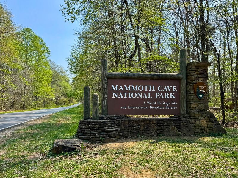 Mammoth Cave Sign